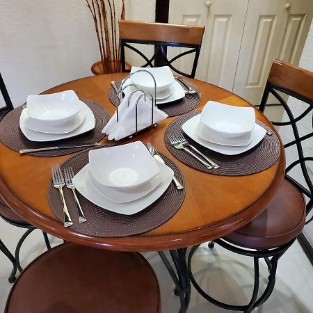 Maison Romantique Кингстън Екстериор снимка